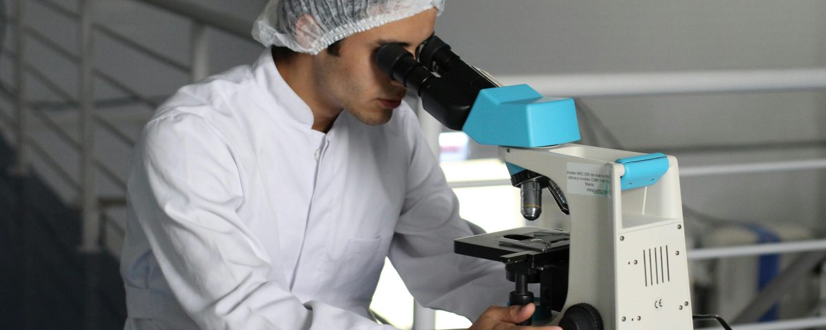 Hemoleucograma completă: ce este, cum se interpretează și când o cere medicul de medicina muncii