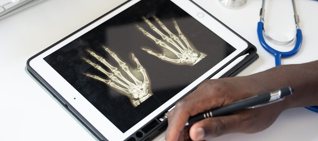 Investigații medicale obligatorii pentru angajații care lucrează în condiții speciale zgomot, substanțe chimice, efort fizic intens